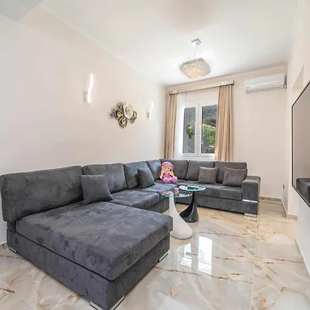 Ionion * Sami (Kefalonia)